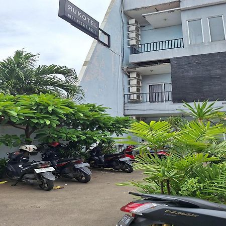 Oyo 93584 Rukotel South Tangerang Exterior photo